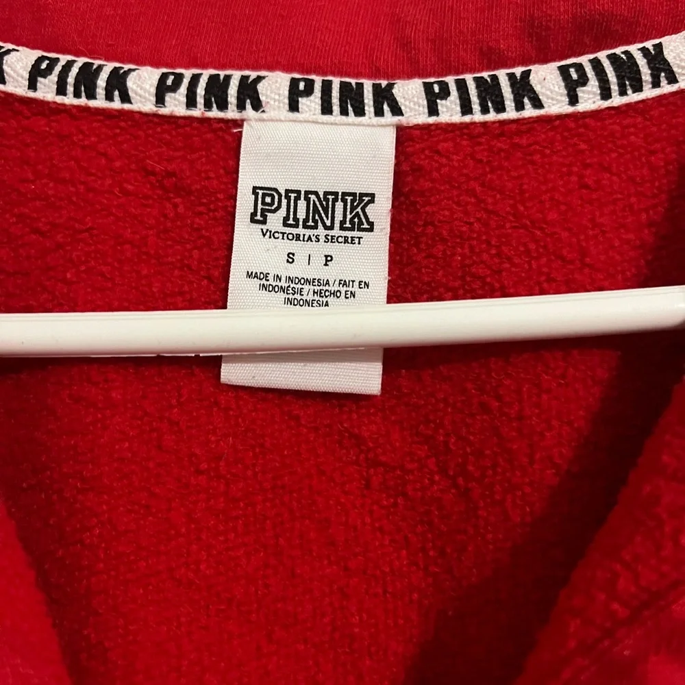 Pink sweatshirt - Picture 2 of 3